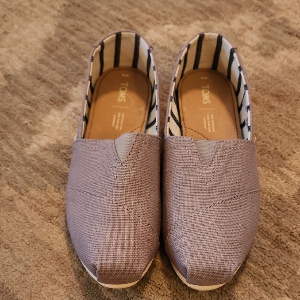 TOMS Women's Gray Slip-On Shoes